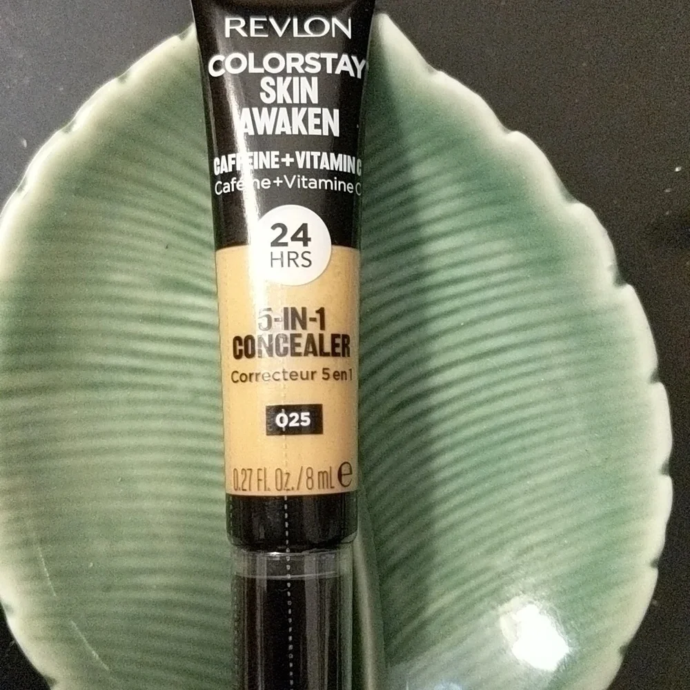 5 in 1 Concealer